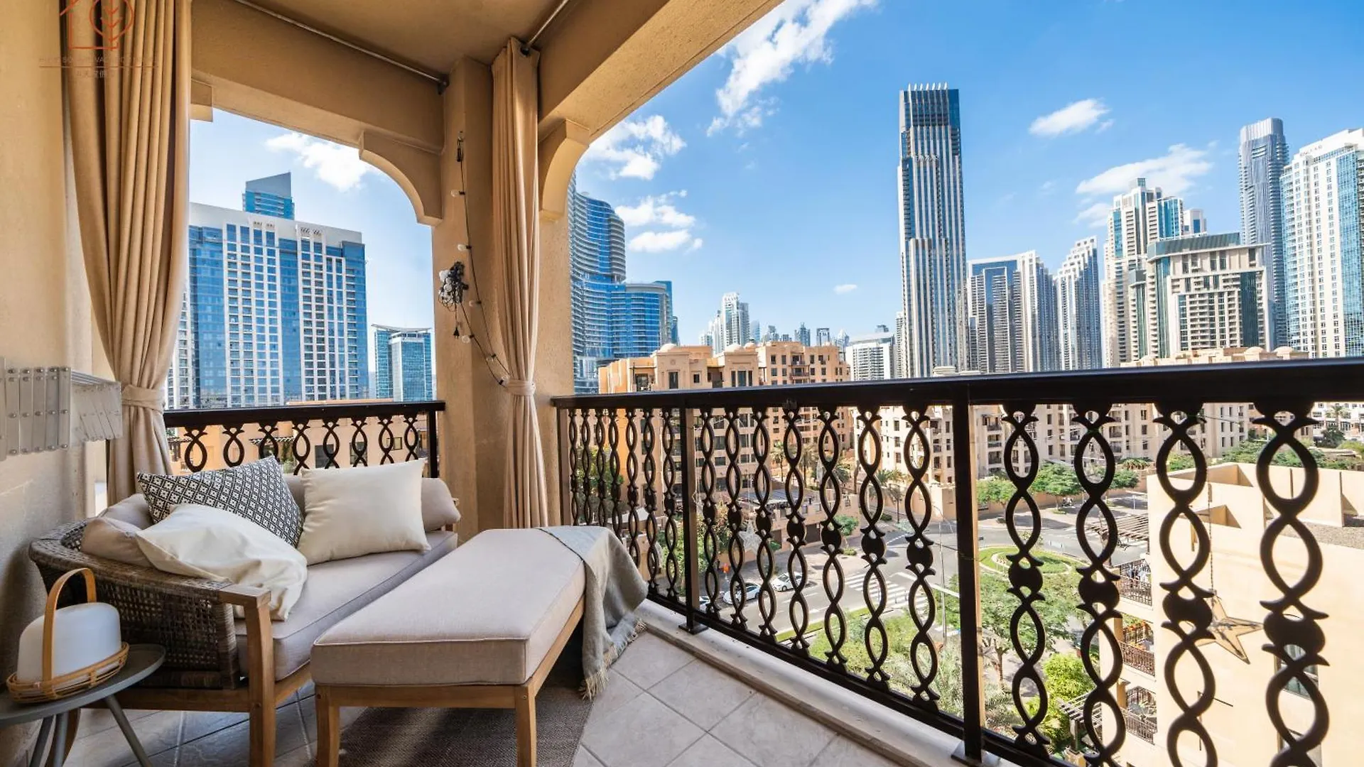 Cozy Old Town 2-Bed Apartment With Burj Khalifa Views 202Rh-2 Dubai 0*,  United Arab Emirates